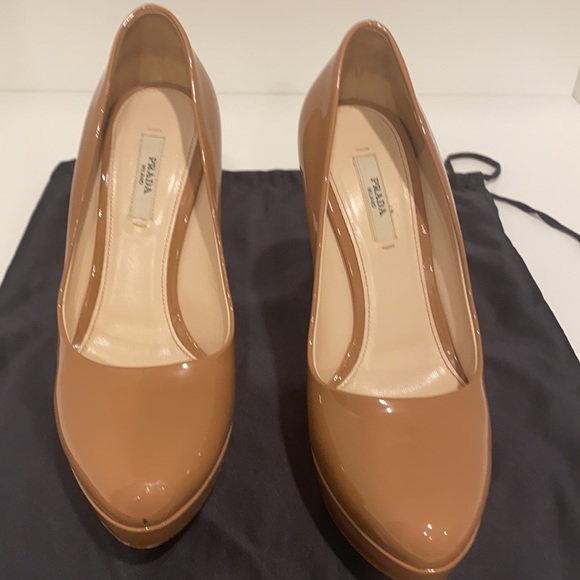 Authentic Prada platform stilettos - Picture 2 of 6